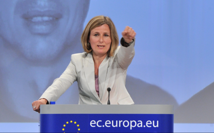 Titkos adatgyűjtés - Európai Bizottság: a hírek nyugtalanítóak, mindent tisztázni kell
