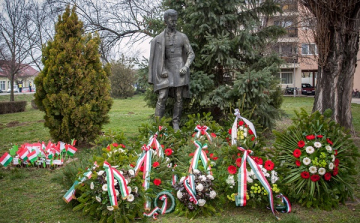 Csornán az Egységben Magyarországért ellenzéki szövetség szervezi a március 15-i ünnepséget