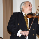 „Házhoz megy a kultúra elnevezésű” program Szanyban.