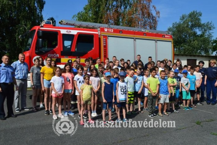 Ismét megnyitotta kapuit a tűzoltó tábor Sáráspusztán