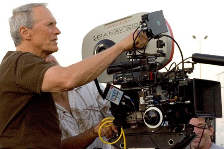 Terrorista támadás ér egy Párizsba tartó vonatot Clint Eastwood új filmjében