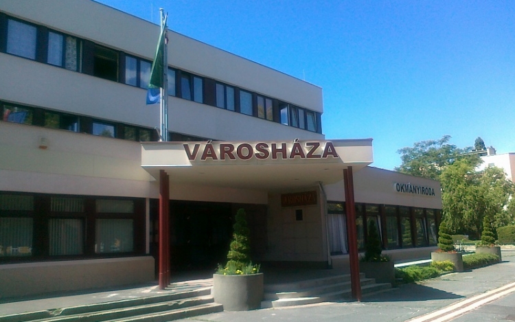 A Csornai Polgármesteri Hivatal határozatlan ideig szünetelteti az ügyfélfogadást