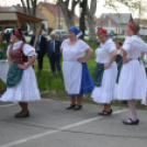 Műsor és fogadás az ünnepi szentmise után Szanyban