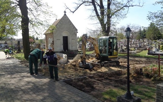 Győrsövényházon felújítják a temetői kápolnát
