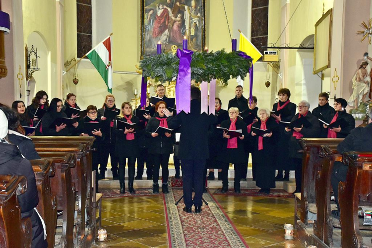 Adventi koncert Szanyban