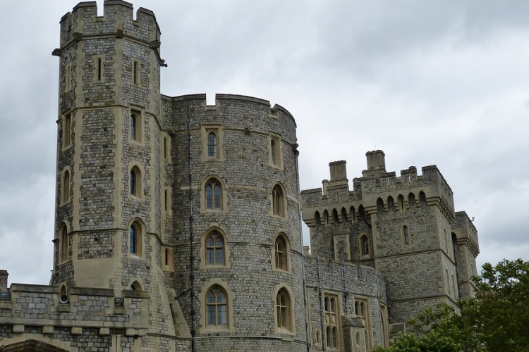 Májusban, a windsori kastélyban lesz Harry herceg és Meghan Markle esküvője