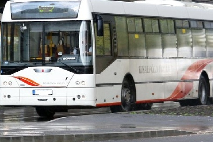 Vasárnaptól változik a buszmenetrend
