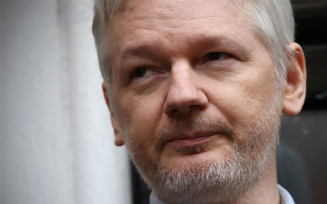 Titokban vádat emeltek a WikiLeaks alapítója ellen 