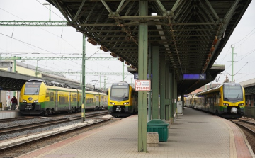 A Csorna-Pápa vasútvonalat is átvette a GYSEV