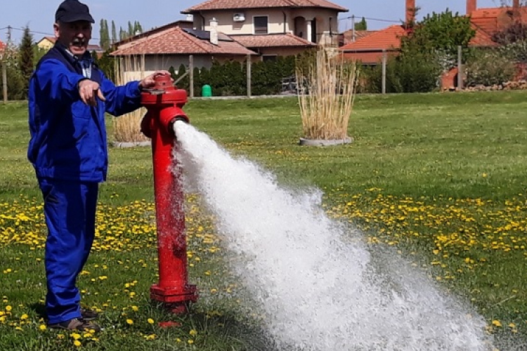 Keddtől ivóvízhálózat öblítést végez a Pannon-Víz Csornán, Farádon és Dörben