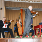 „Házhoz megy a kultúra elnevezésű” program Szanyban.