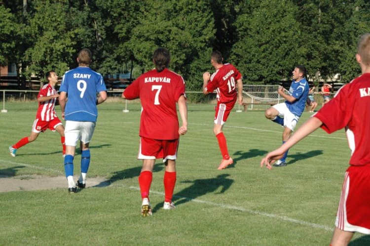 Szany-Kapuvár 0:1 (0:1) megyei I. o. bajnoki labdarúgó mérkőzés