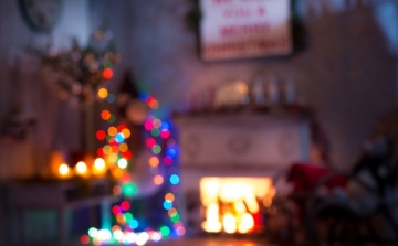 Legyünk körültekintőek a karácsonyfák, ünnepi dekorációk közelében!