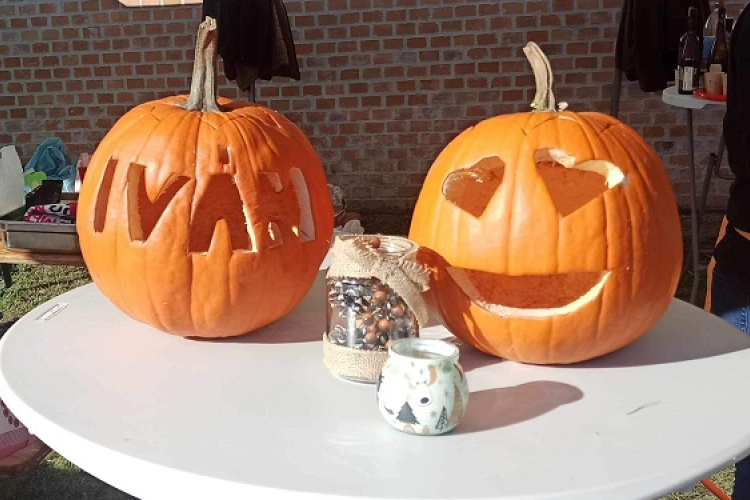 Hagyományőrző disznóvágás Ivánban