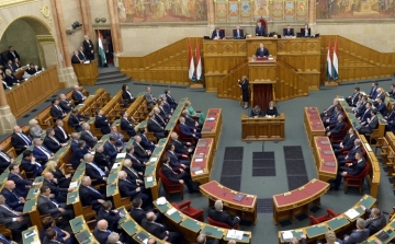Szavazásokkal zárul a parlament ülése 