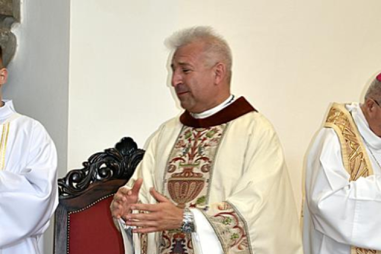 Henczel Szabolcs ezüstmiséje Beledben.