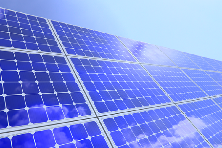 Hiába a sok megújuló energia, nem csökken a káros kibocsátás