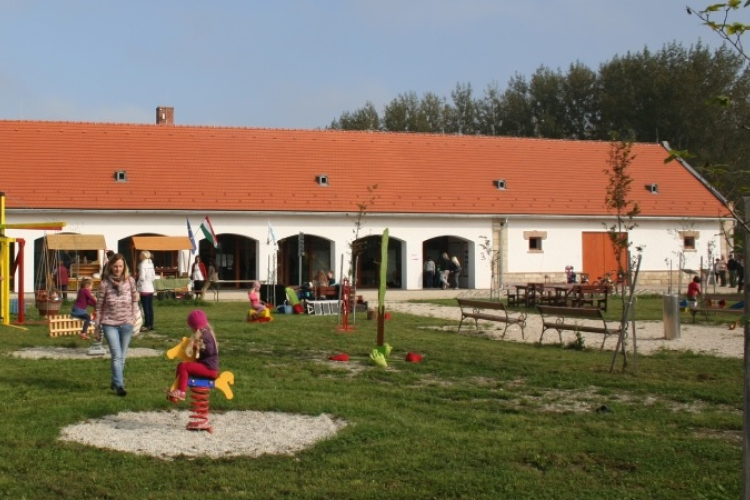Lászlómajor nyári nyitvatartása