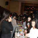 Iskolai adventi vásár a Szent Anna Katolikus Általános Iskola és Óvodában, Szanyban.