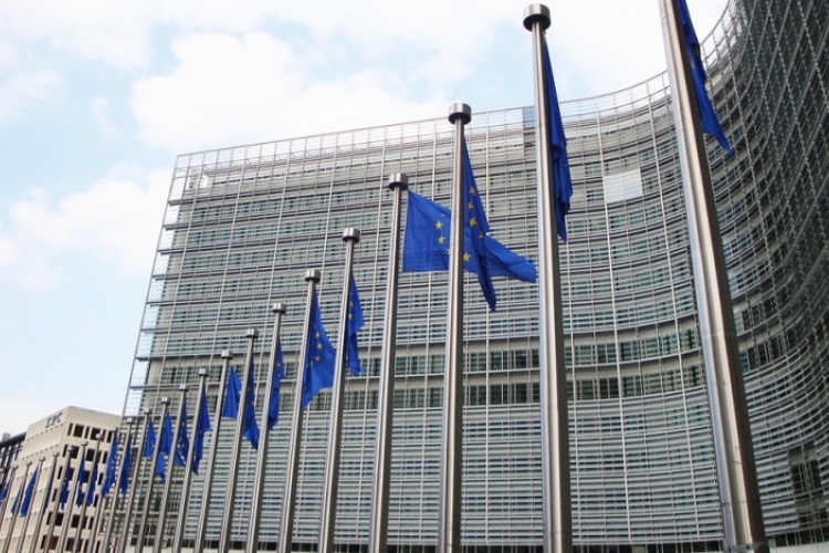Jövő héten az uniós tagállamok tanácsa elé kerül a hetes cikk szerinti eljárás ügye