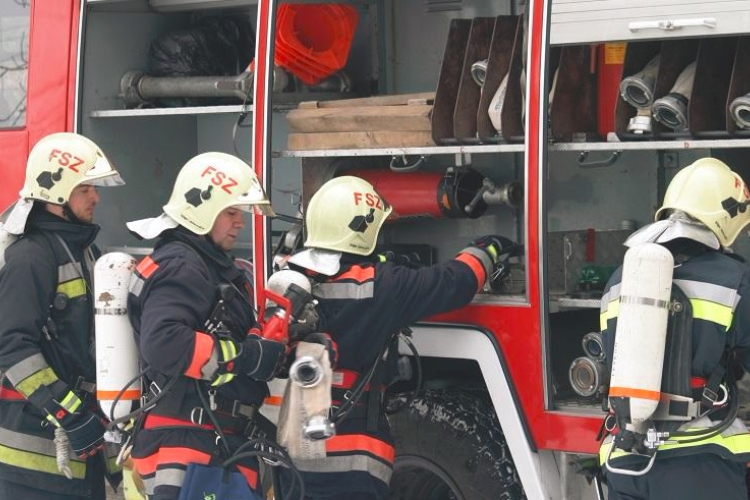Életmentésből és tűzoltásból is vizsgáztak az önkéntes tűzoltók