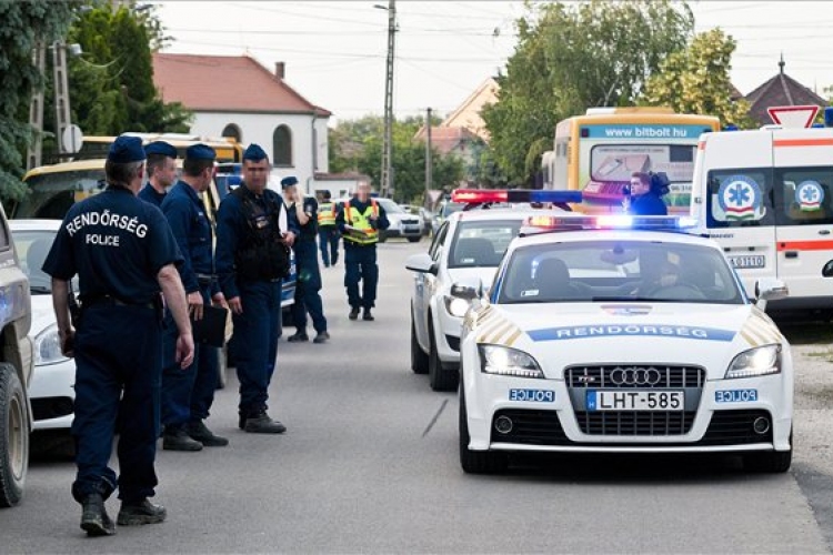 Árvíz - Bakondi: biztonsági megfontolásból döntöttek Győrújfalu kitelepítéséről