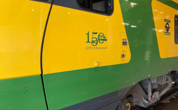 Jubileumi logók díszítik a GYSEV mozdonyait és vasúti kocsijait