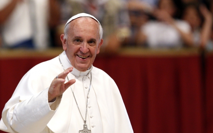 Ferenc pápa Magyarországon tanuló, üldözött keresztény fiatalokkal találkozott a Vatikánban