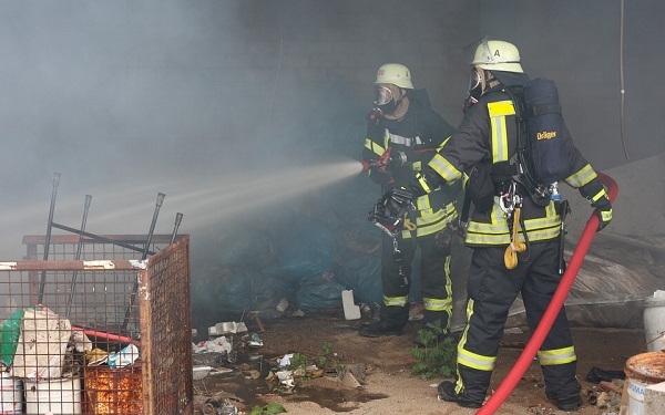 Kiégett egy családi ház és egy autó is Csornán 