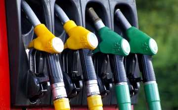 Gyorsan emelkedett a benzin és a gázolaj ára