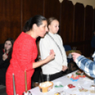 Iskolai adventi vásár a Szent Anna Katolikus Általános Iskola és Óvodában, Szanyban.