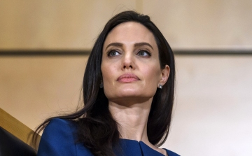 Gyerekszereplők érzelmi kihasználásával vádolják Angelina Jolie-t