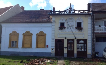 Leégett a családi ház tetőszerkezete Csornán