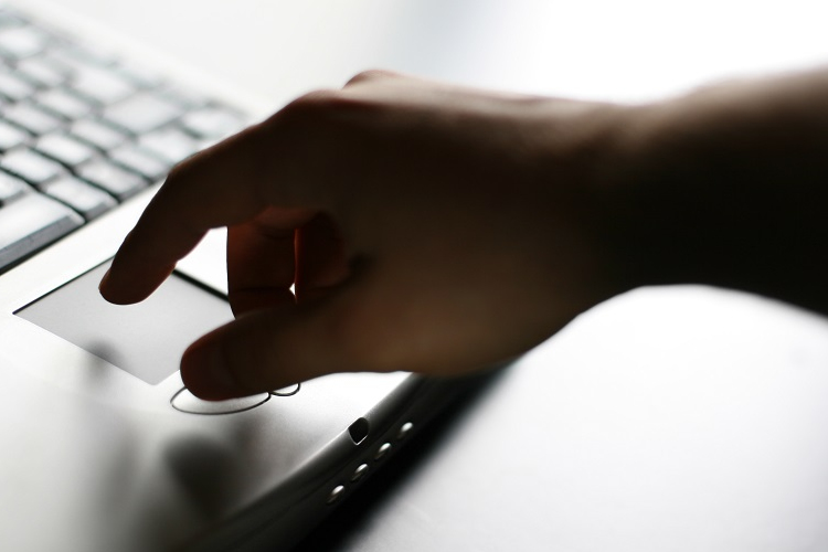 Bogyoszlói tolvajok egy győri bevásárlóközpontban