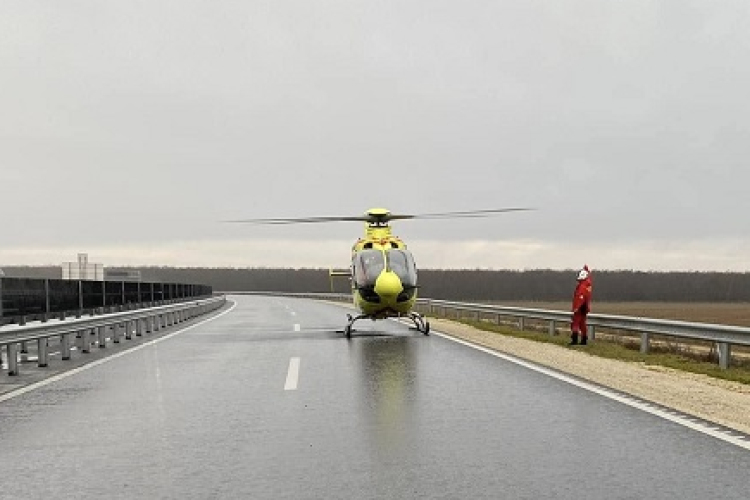 Mentőhelikopter az M85-ösön