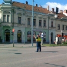 Lezártak két sávot Csorna belvárosában, nagy dugók lesznek 2 hónapig