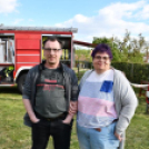 FALUNAPPAL EGYBEKÖTÖTT MAJÁLIS SZANYBAN.