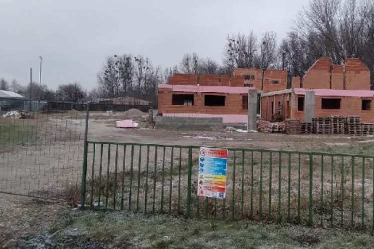 Mi lesz veled csornai tanuszoda?