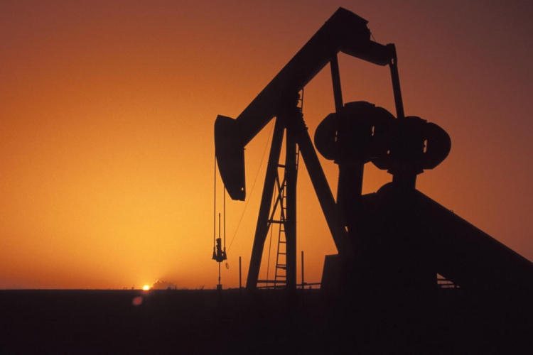 Az eddig vártnál magasabb olajárral számolnak a szakemberek
