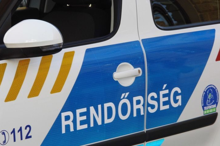 Három ismeretlen károkozó autóst keresenek