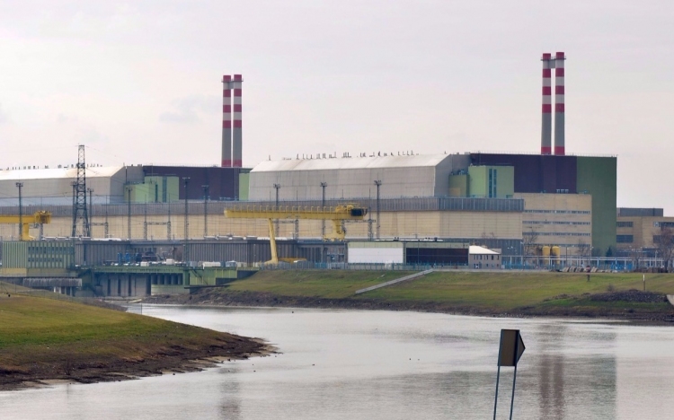 A Duna minimális vízállásánál is hűteni lehet a paksi atomerőművet