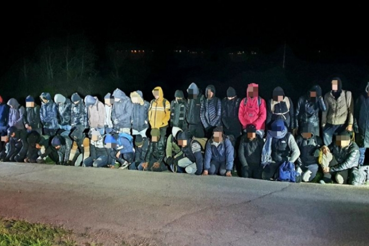Több mint százötven határsértőt tartóztattak fel Csongrád megyében