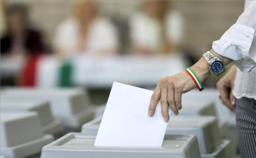 Hat településen tartanak időközi önkormányzati választásokat vasárnap
