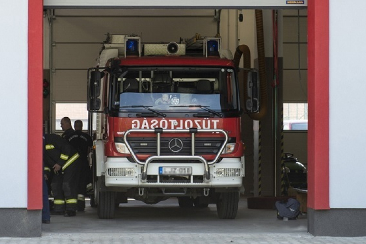 Traktor és furgon ütközött Kónynál