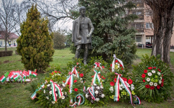 Mekkora szégyen az, hogy valószínűleg Csorna az egyetlen magyar város, amelyiknek az önkormányzata nem ünnepli a márciusi forradalmat?