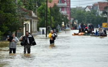 Árvíz - Vucic: ezer éve nem volt ekkora árvíz