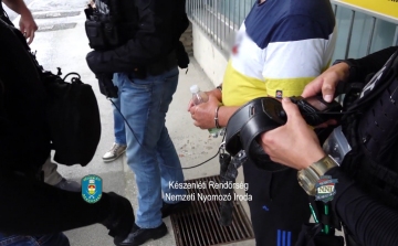 Átadta az olasz hatóság Magyarországnak a szentesi nő megölésével gyanúsított férfit