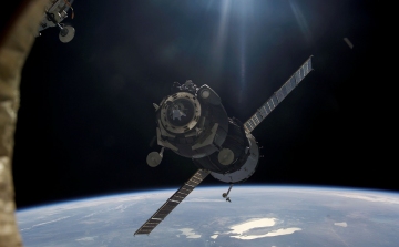 Még az idén felbocsáthatják az űrbe az európai diákműholdat rajta magyar eszközökkel