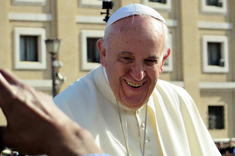 Ferenc pápa: az egész világ háborúban van, meg kell állítani az önpusztítást
