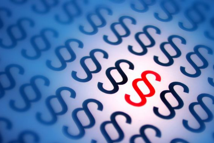 Munkajogász: hiányos a távolléti díj számolásának szabályozása